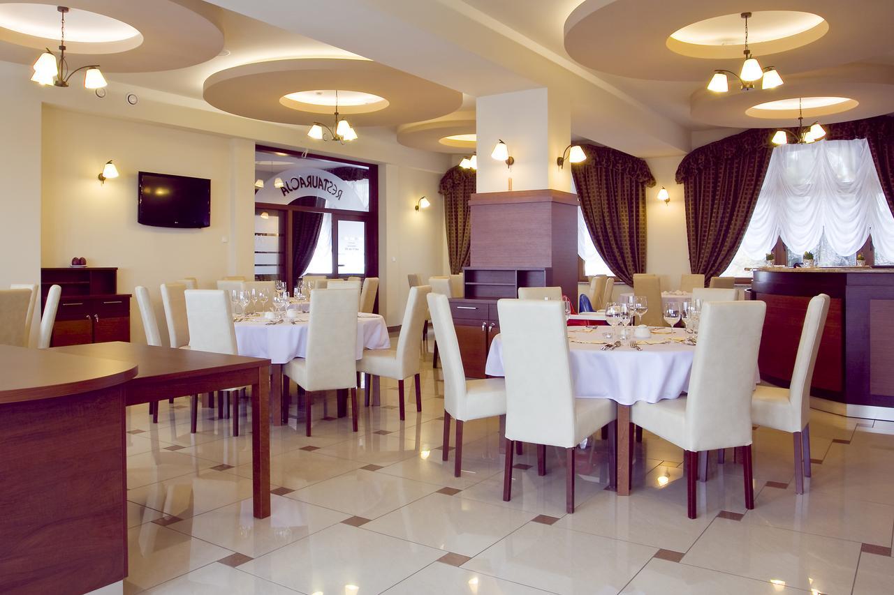 Hotel Zieleniec Зеленец Екстериор снимка