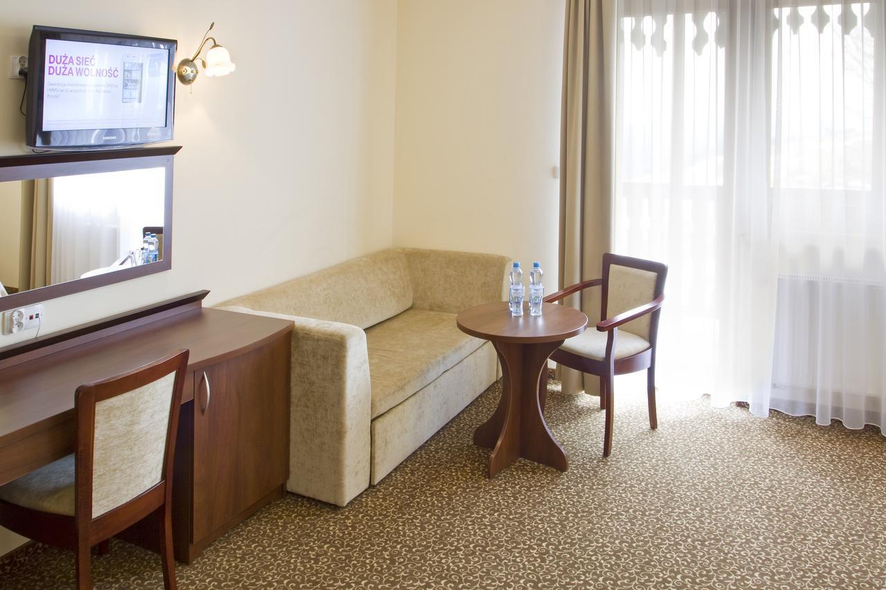 Hotel Zieleniec Зеленец Екстериор снимка