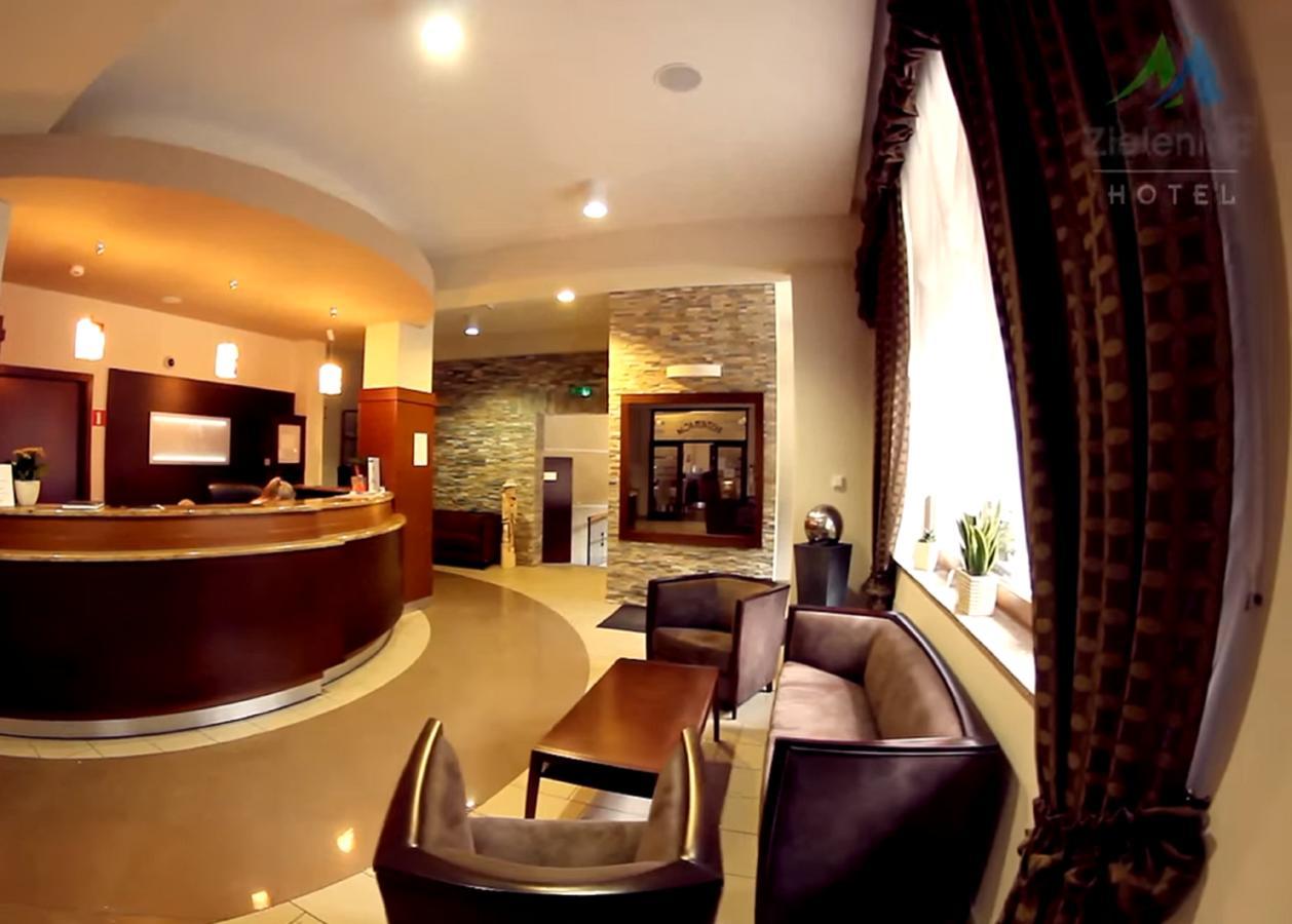 Hotel Zieleniec Зеленец Екстериор снимка